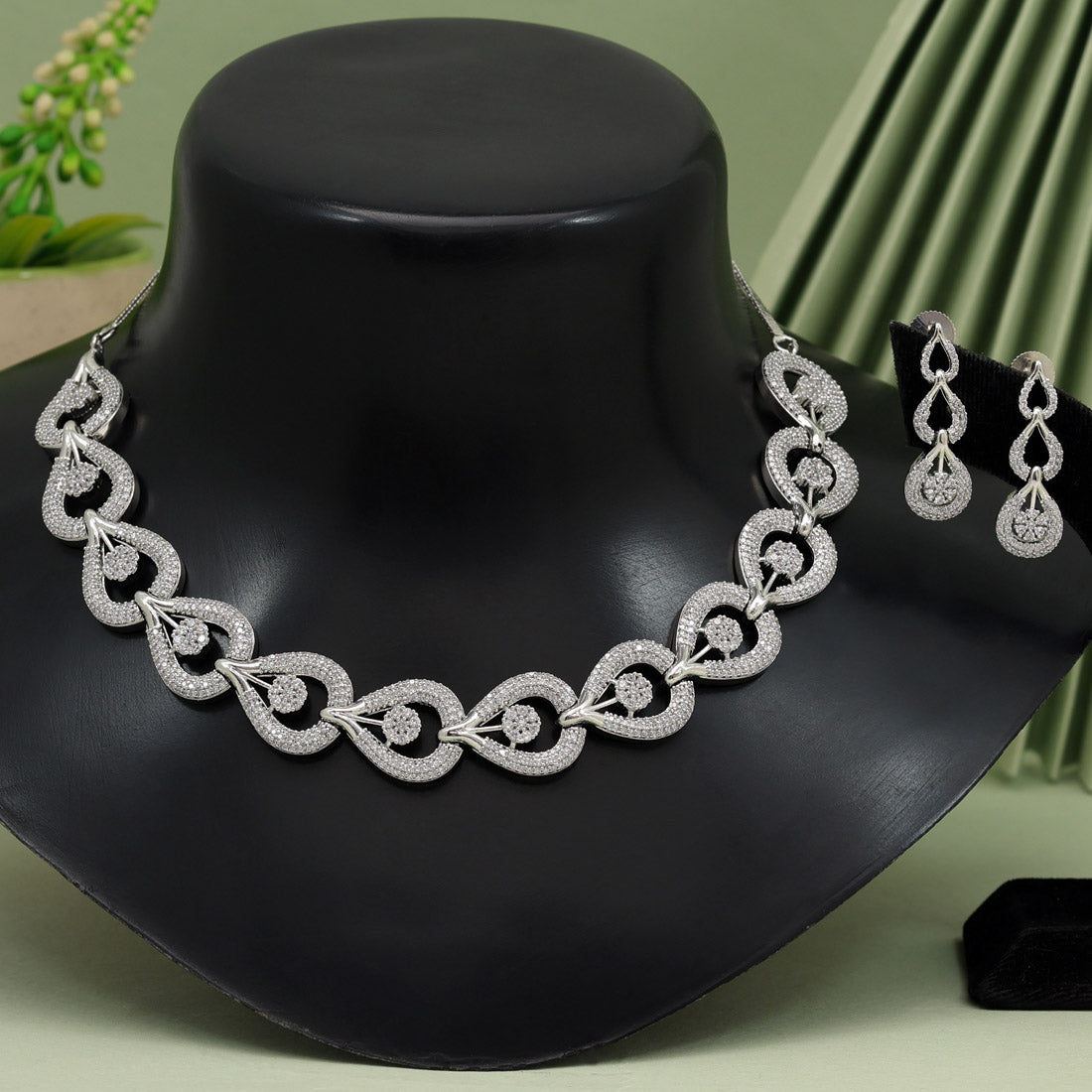 Silver-Tone American Diamond Necklace Set Supermacchi