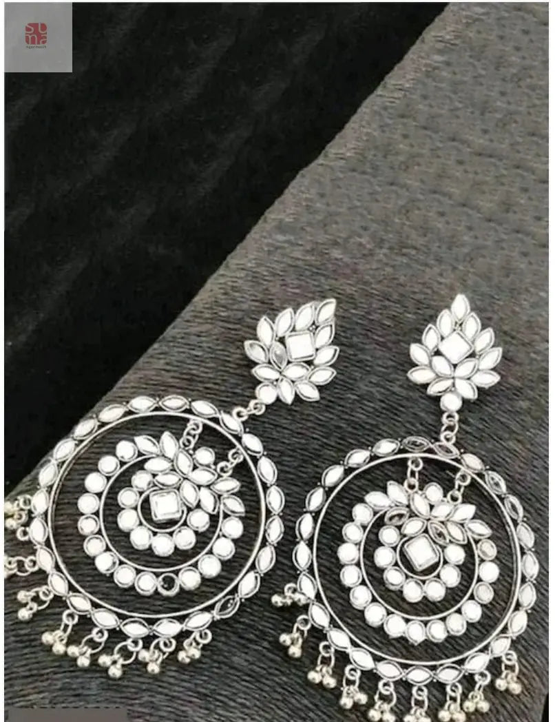 Fashionable Princess Charming Alloy Chandbali Earring Supermacchi