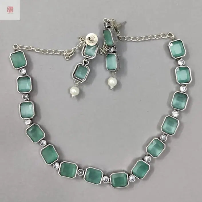 Pista Colour German Silver Necklace Set