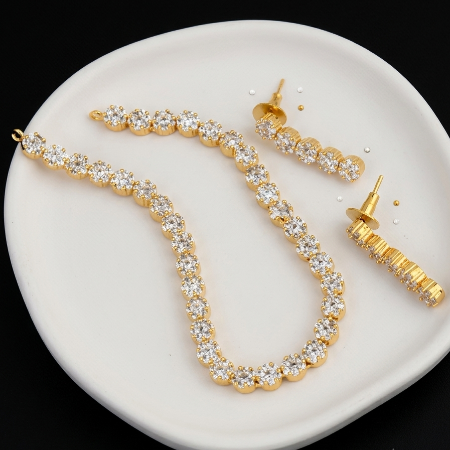 Single Line Star Model AD Gold Plated Necklace