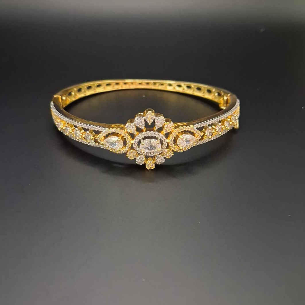 American Diamond Bracelet from Super Macchi