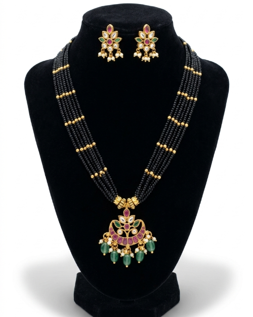 Black Layered Beads with Jadau Locket and Earrings