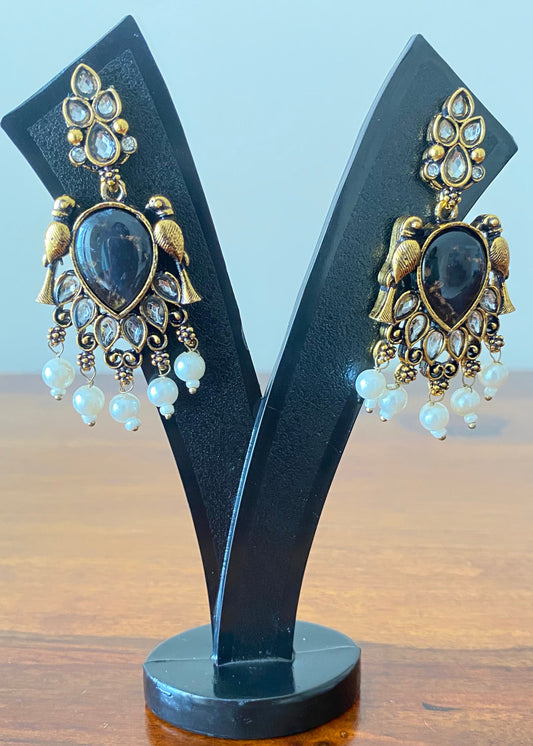 Brown Antique Earrings from Super Macchi 