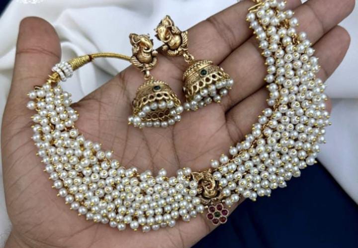 Cluster Pearl Choker Set - Guthapusalu