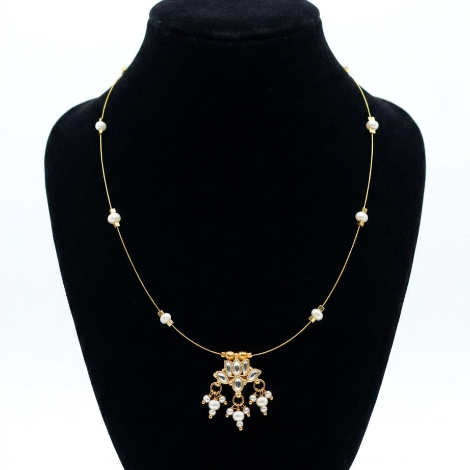 Gold Pearl Necklace with Floral Design for Women – Elegant Statement Jewellery | Super Macchi