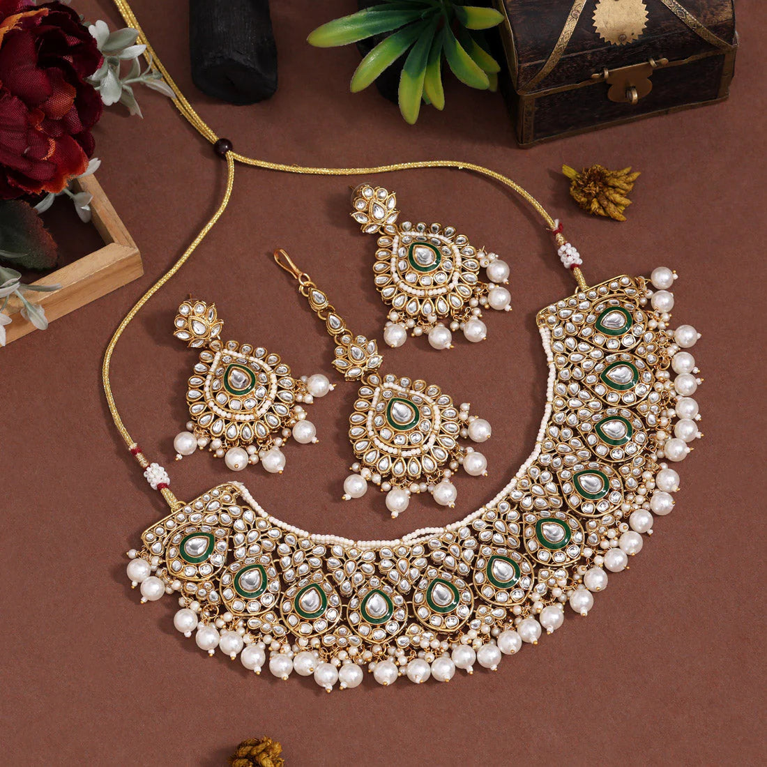Pure White Color Kundan Necklace Set