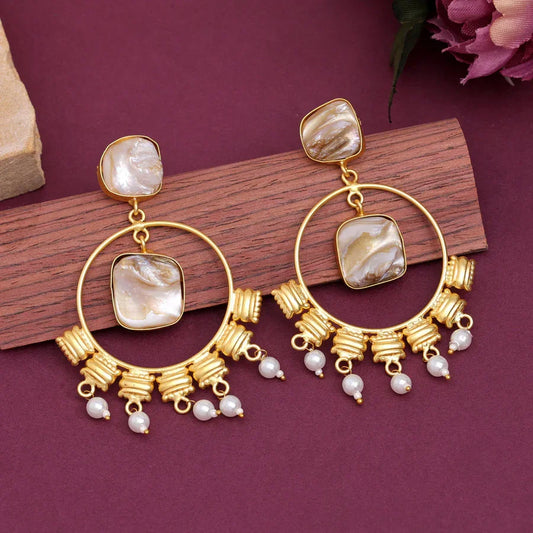 White Color Amrapali Earrings Supermacchi